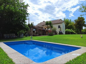 A Viña de Lina. Turismo rural con piscina y finca.